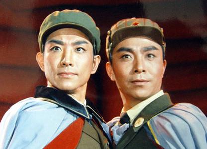 京剧经典剧目 京剧《奇袭白虎团》剧照 剧情介绍 唱词