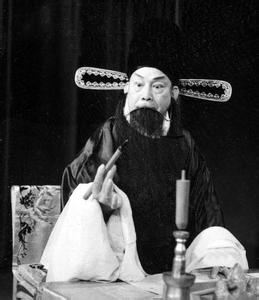 京剧经典剧目 京剧《海瑞上疏》剧照 剧情介绍 唱词