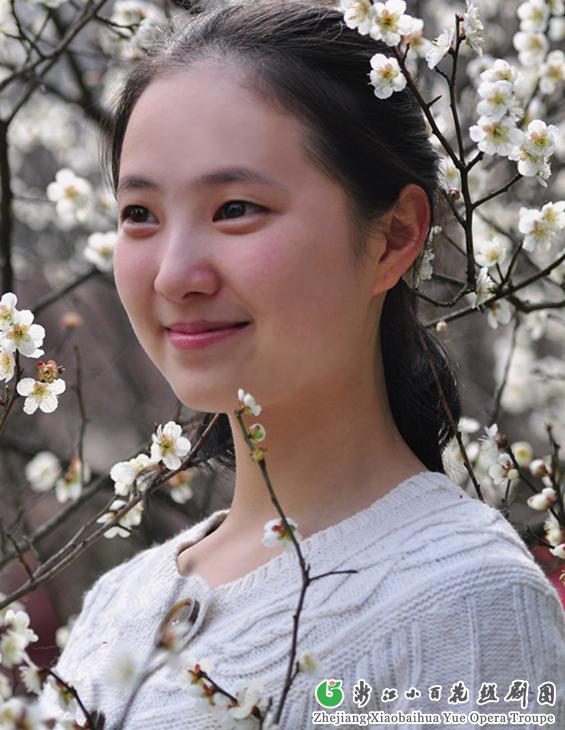 梨园子弟,章灯圆简介