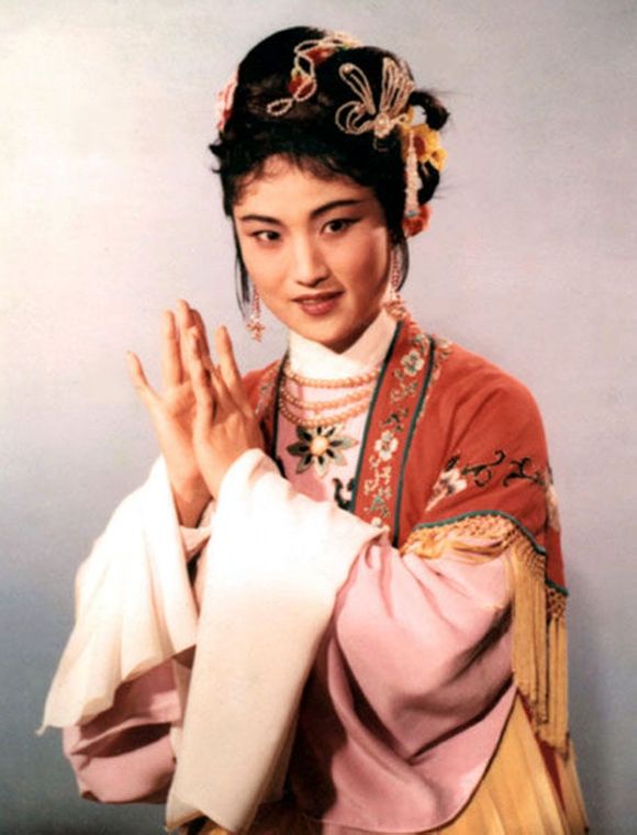 梨园子弟,王文娟简介著名越剧演员